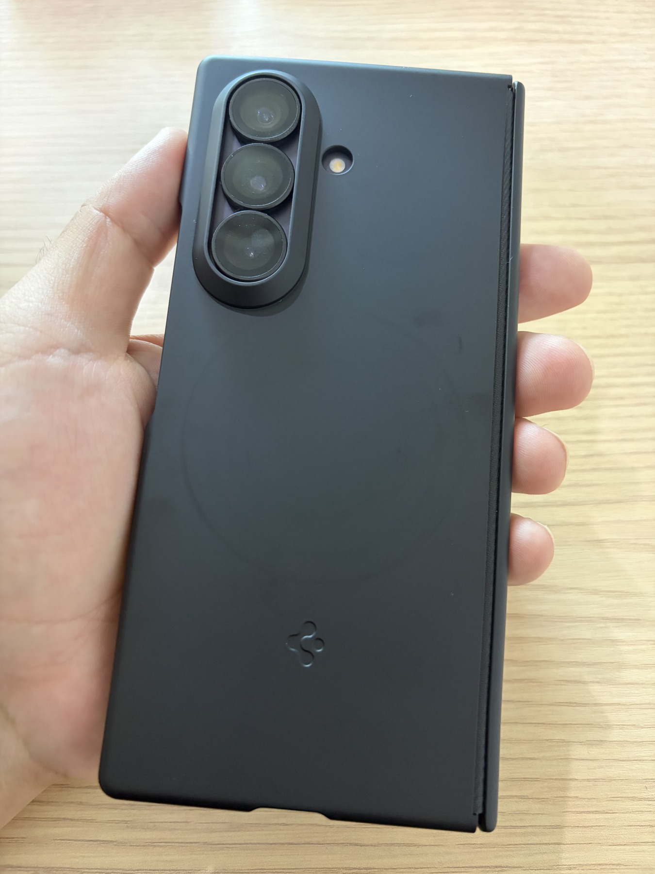 Qi2 20W 인증 갤럭시 맥세이프 케이스 에어핏프로 맥핏 블랙, 갤럭시Z 폴드8 제품 이미지
